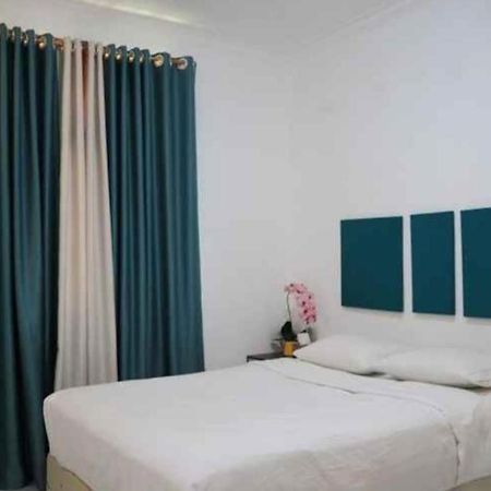 Oyo 91477 Fazira Home Stay Syariah Sibolga المظهر الخارجي الصورة