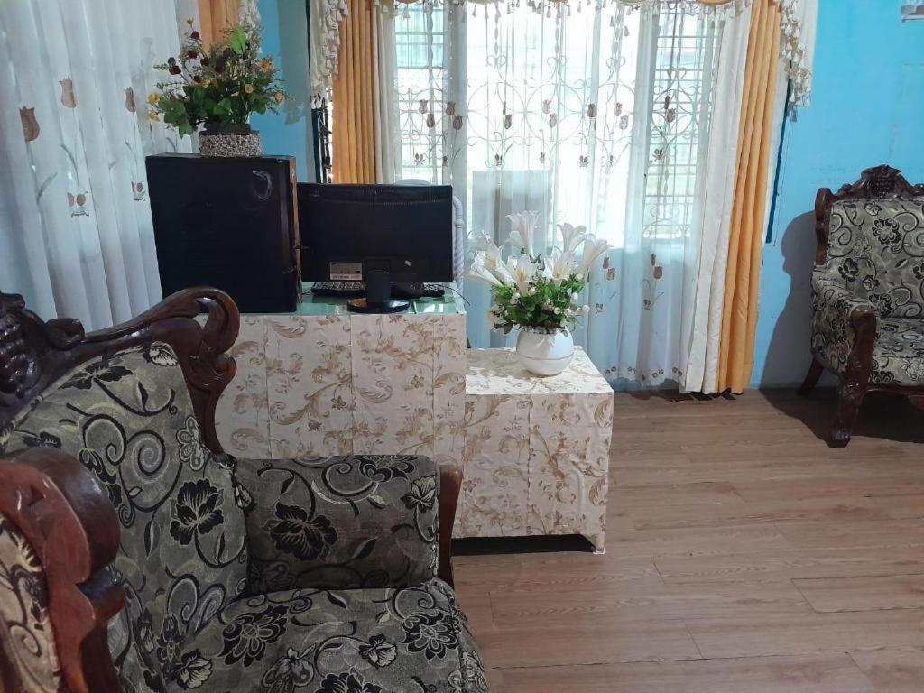 Oyo 91477 Fazira Home Stay Syariah Sibolga المظهر الخارجي الصورة